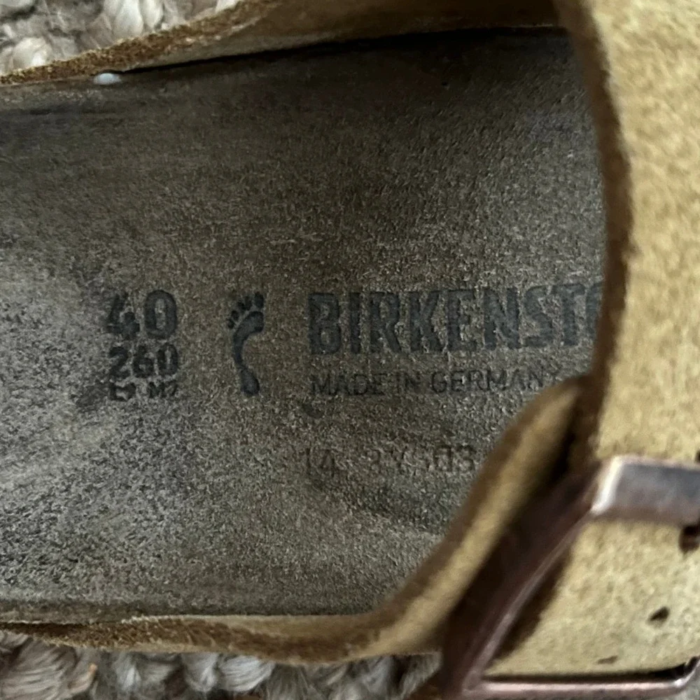 Birkenstock Arizona Taupe Suede Leather Sandals Size 40 Narrow Women 9 Men 7